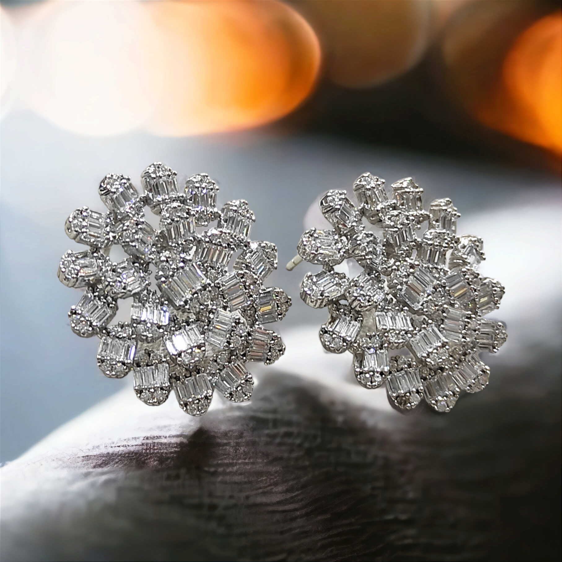 Bagety Taşlı İthal Tasarım Gümüş Küpe