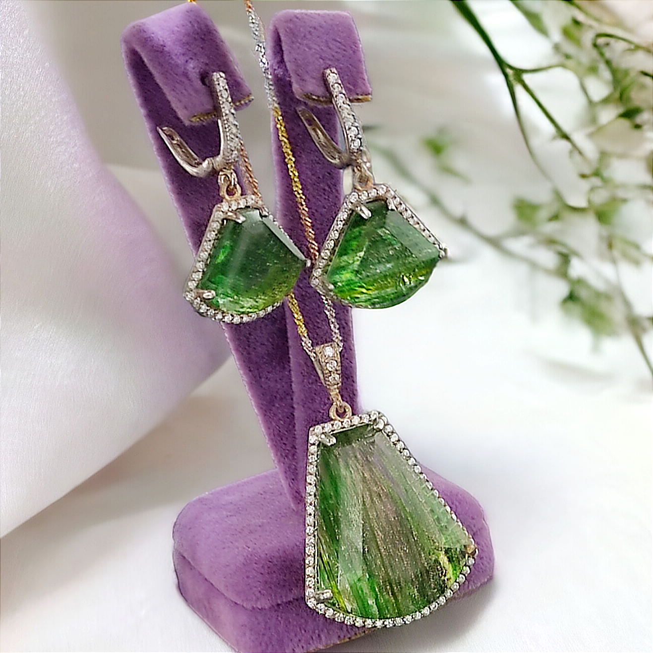 Yıldız Taşlı,İthal Tasarım Kolye küpe set