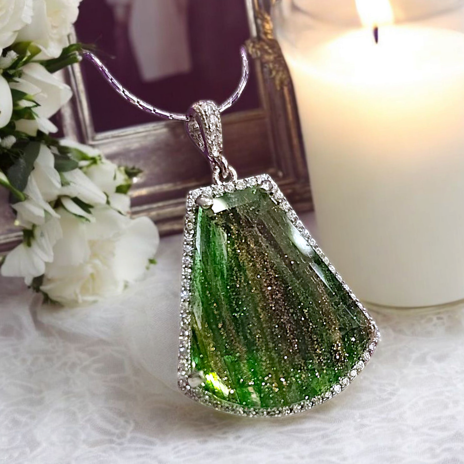 Yıldız Taşlı Tasarım İthal Gümüş Kolye