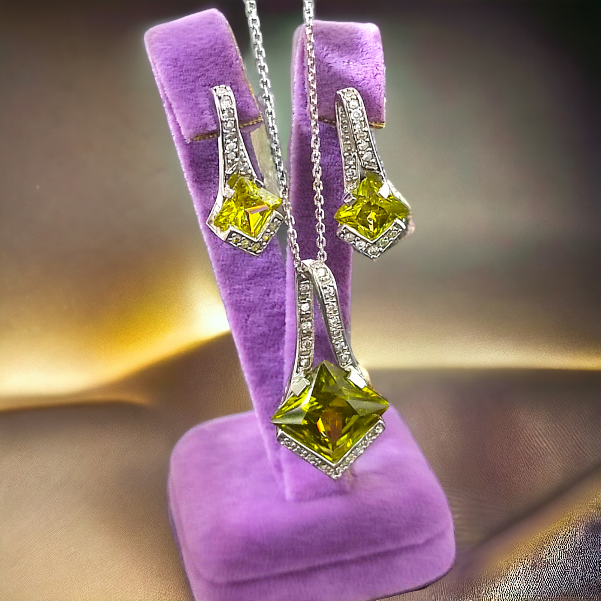 Topaz Taşlı Altın kaplamalı İthal Gümüş Set