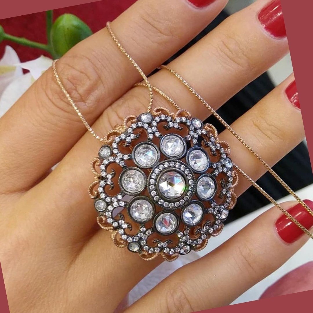 ELMAS MONTURLÜ KOLYE