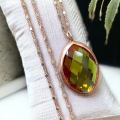 Zultanite Taşlı Rose Gümüş İthal Kolye