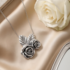 Gül model ithal 3 Boyutlu  Tasarım Gümüş Kolye