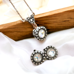 Elmas Montur Altın kaplamalı Gümüş Kolye Küpe Set