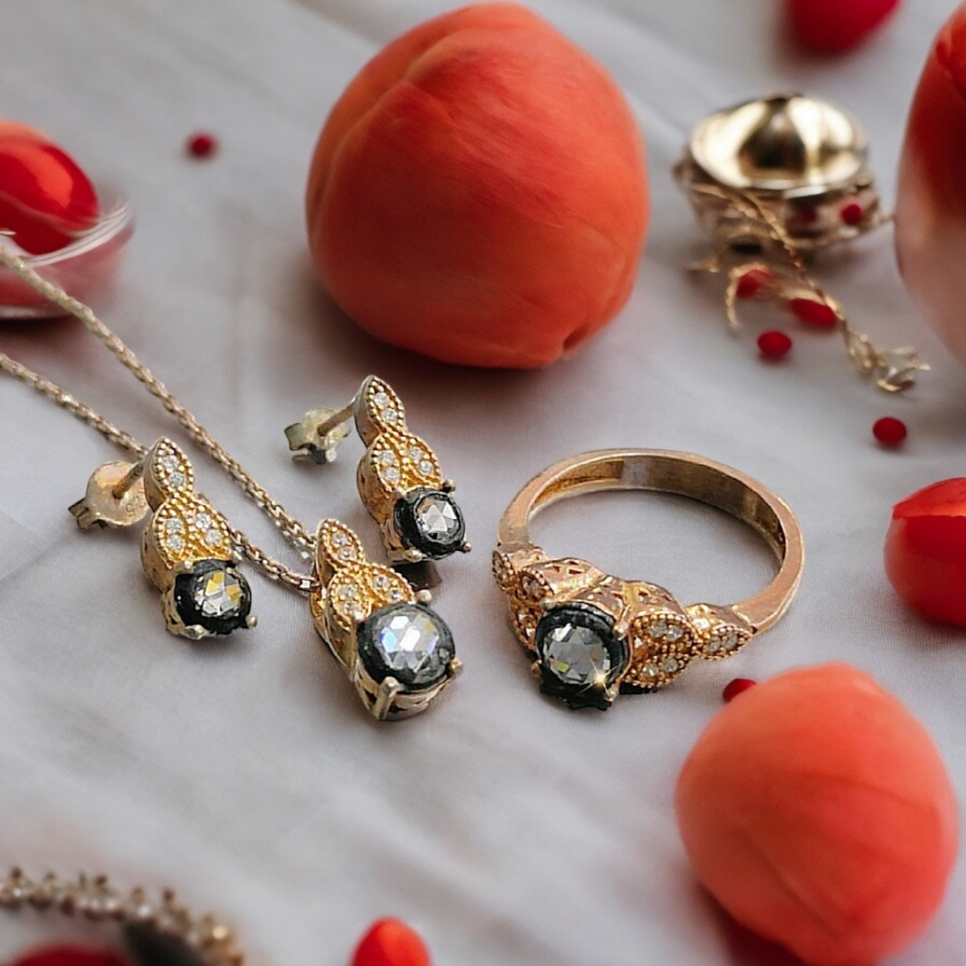 Elmas Montur Altın kaplamalı Gümüş Set