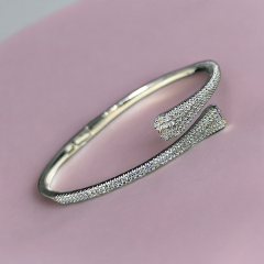 Pırlanta İşçiliği, Altın kaplamalı Gümüş Bilezik