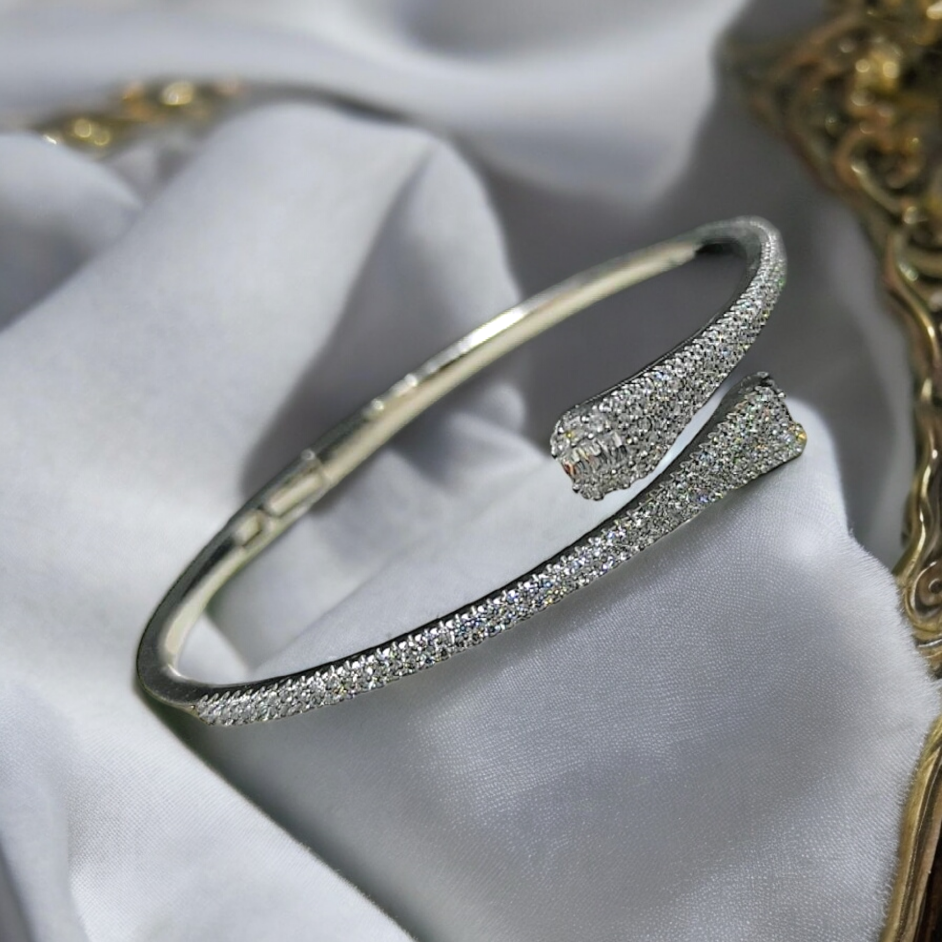 Pırlanta İşçiliği, Altın kaplamalı Gümüş Bilezik