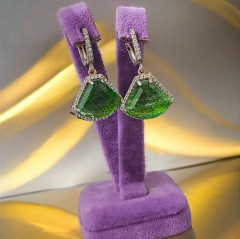 YILDIZ TAŞLI İTHAL TASARIM GÜMÜŞ KÜPE