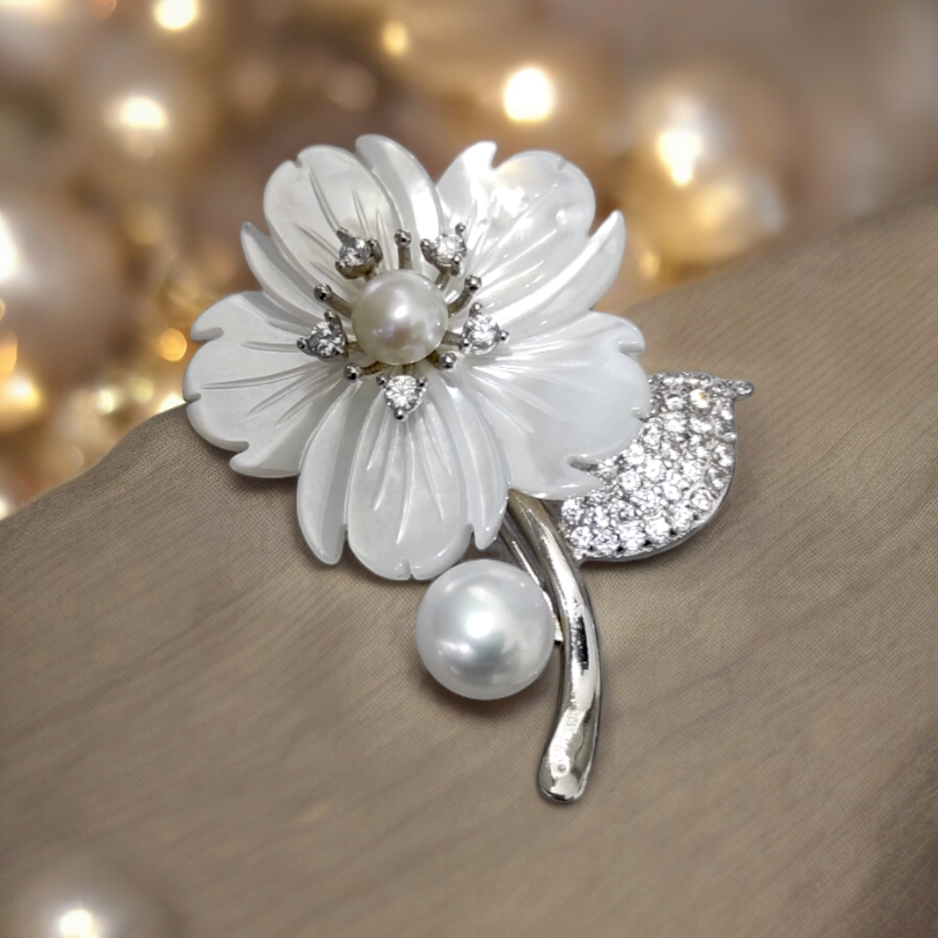 İnci ve Sedef Taşlı İthal Gümüş Broş