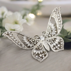 Kelebek model İthal Gümüş Broş ve Kolye