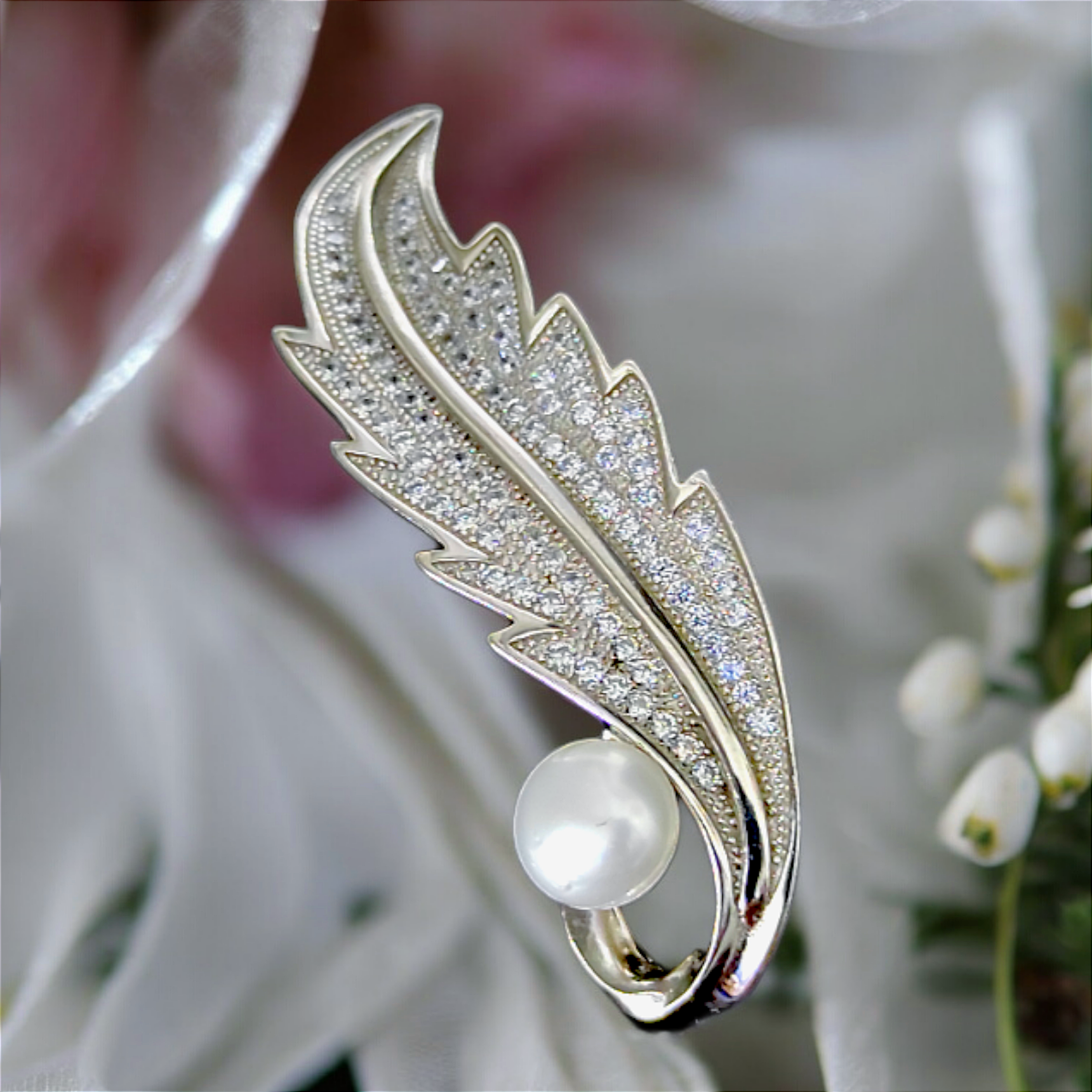 İnci Taslı,Yaprak Model İthal Gümüş Broş