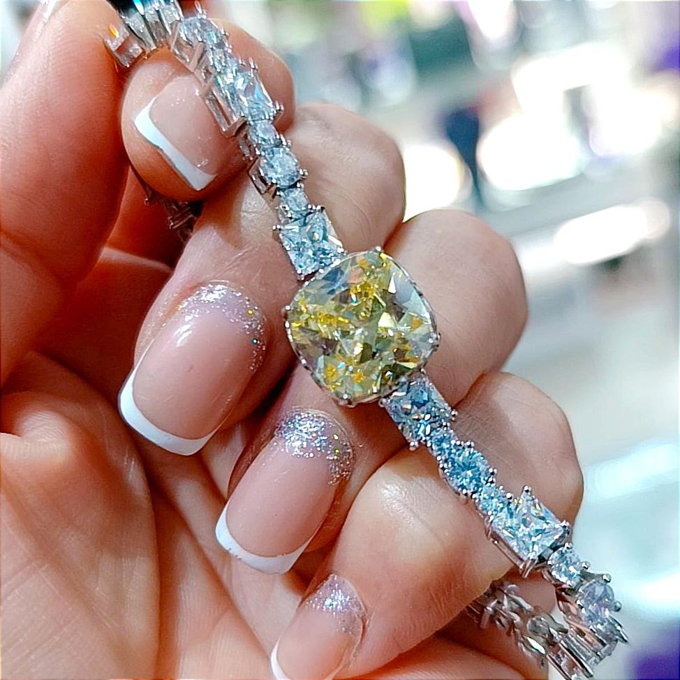 Sitrin Taşlı Altın kaplamalı İthal Gümüş Bileklik