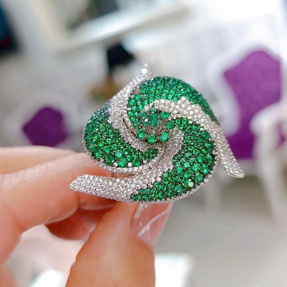 Swarovski Taşlı Altın Rodajlı İthal Gümüş Yüzük