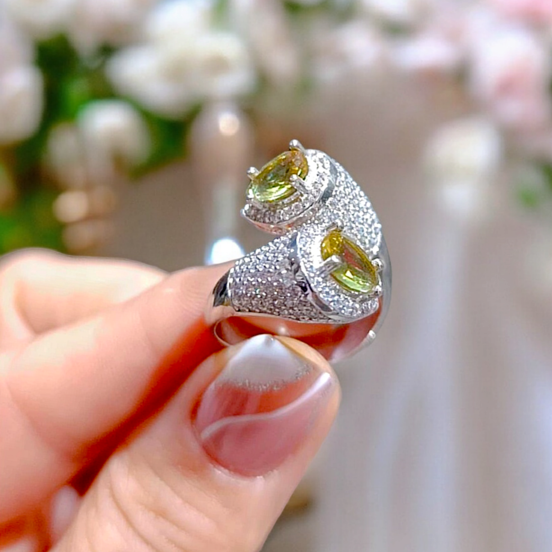 Zultanite Taşlı Renk Değiştiren Gümüş Yüzük