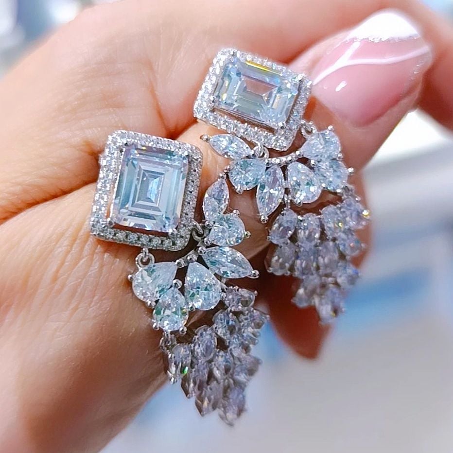 Swarovski ve Mozanit Taslı İthal Gümüş Küpe