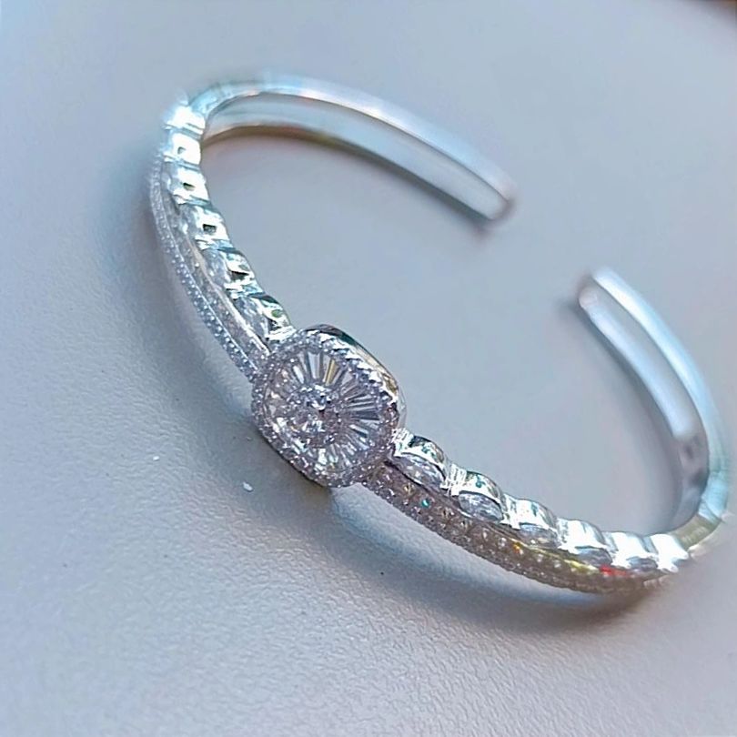 Swarovski Taşlı,İthal Altın Kaplamalı Gümüş Bilezik