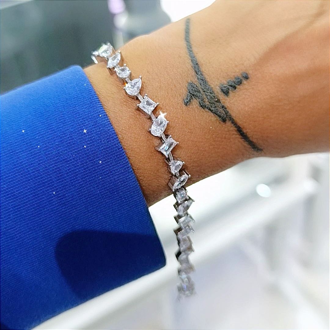 Bagety ve Oval Swarovski Taşlı Altın Kaplamalı İthal Gümüş Bileklik