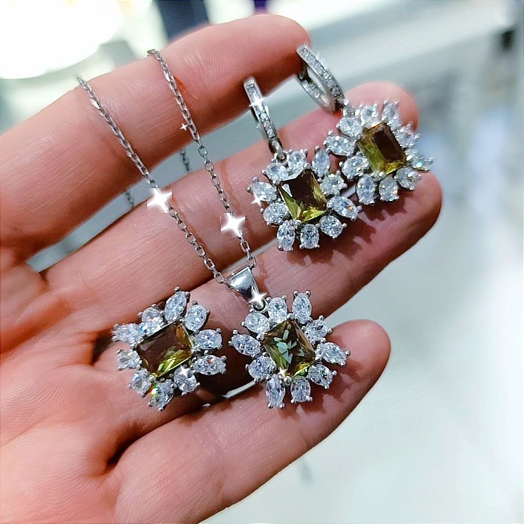 Zultanit Taşlı Renk Değiştiren Gümüş İthal Set