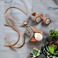 İnci Taşlı Elmas Monturlu Gümüş kolye küpe Set