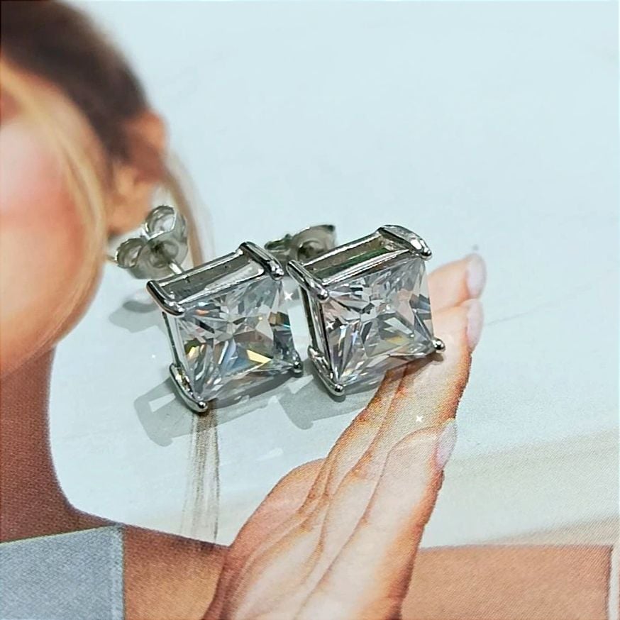 Bagety Taşlı 1 cm çapında Altın Kaplamalı Gümüş çivi Küpe