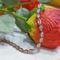 Zirkon Taşlı, Altın Kaplamalı Damla Gümüş Bileklik