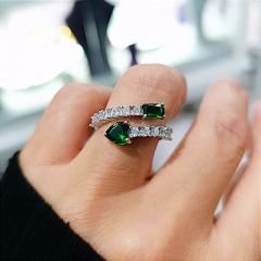 Zirkon Taşlı Altın Kaplamalı Gümüş Yüzük