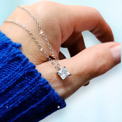 Mozanit Taşlı Altın Rodajlı Bagety Gümüş Kolye