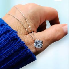 Mozanit Taşlı İthal Altın Rodajlı Gümüş Kolye