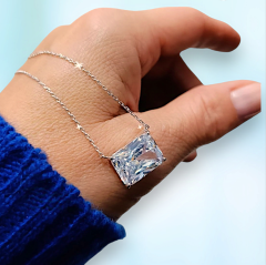 Mozanit Taşlı Bagety İthal Gümüş Kolye