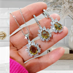 Zultanite Taşlı Altın Kaplamalı Gümüş Set