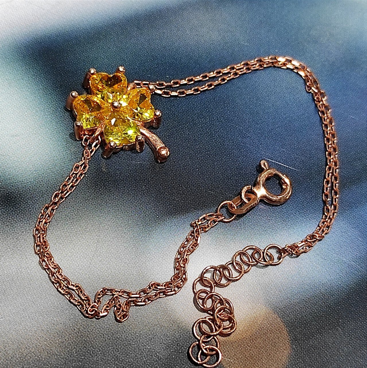 Topaz Taşlı, Yonca Gümüş Rose Bileklik