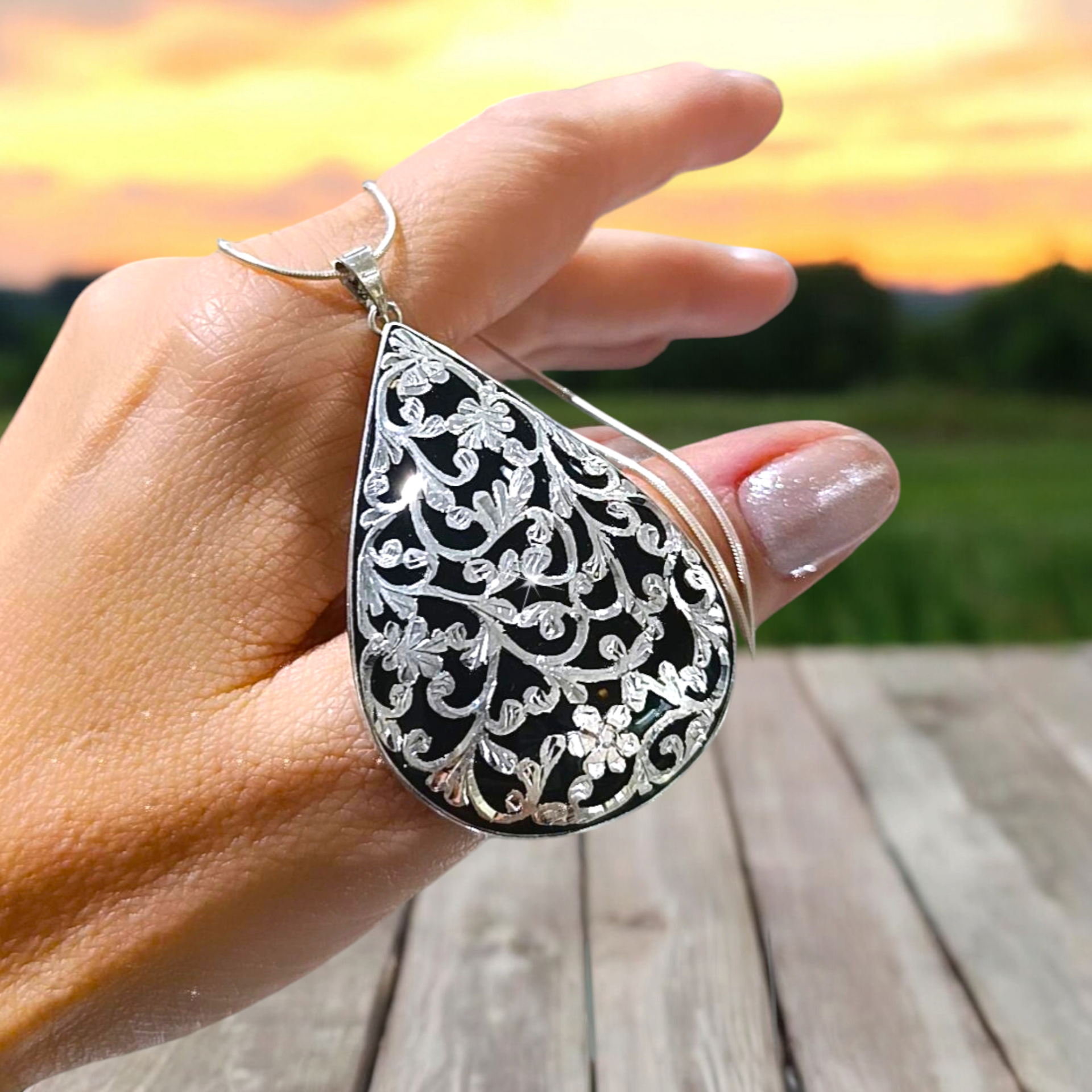 Oltu Taşlı Elişi Tasarım Damla Gümüş Kolye