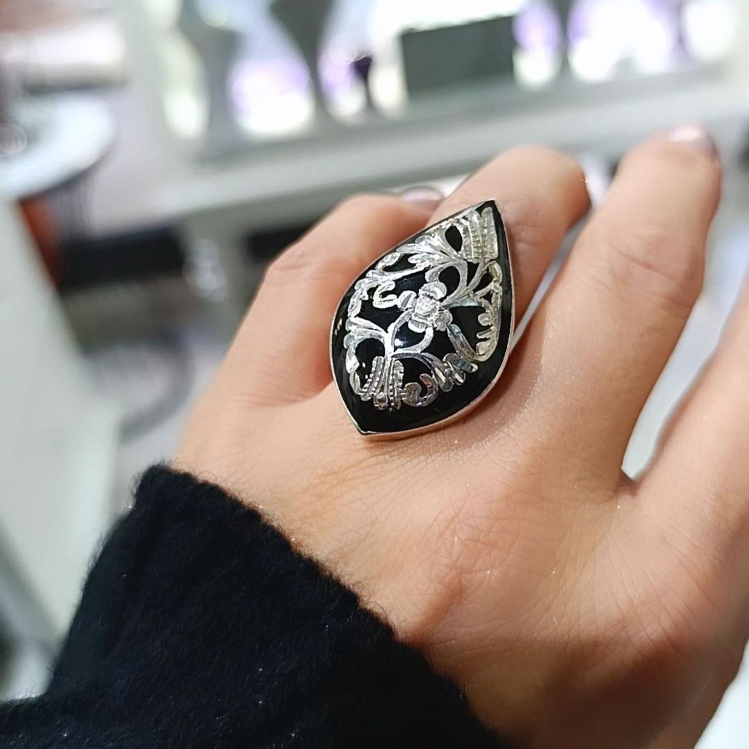 Oltu Taşlı Tasarım El işi Gümüş Badem Yüzük