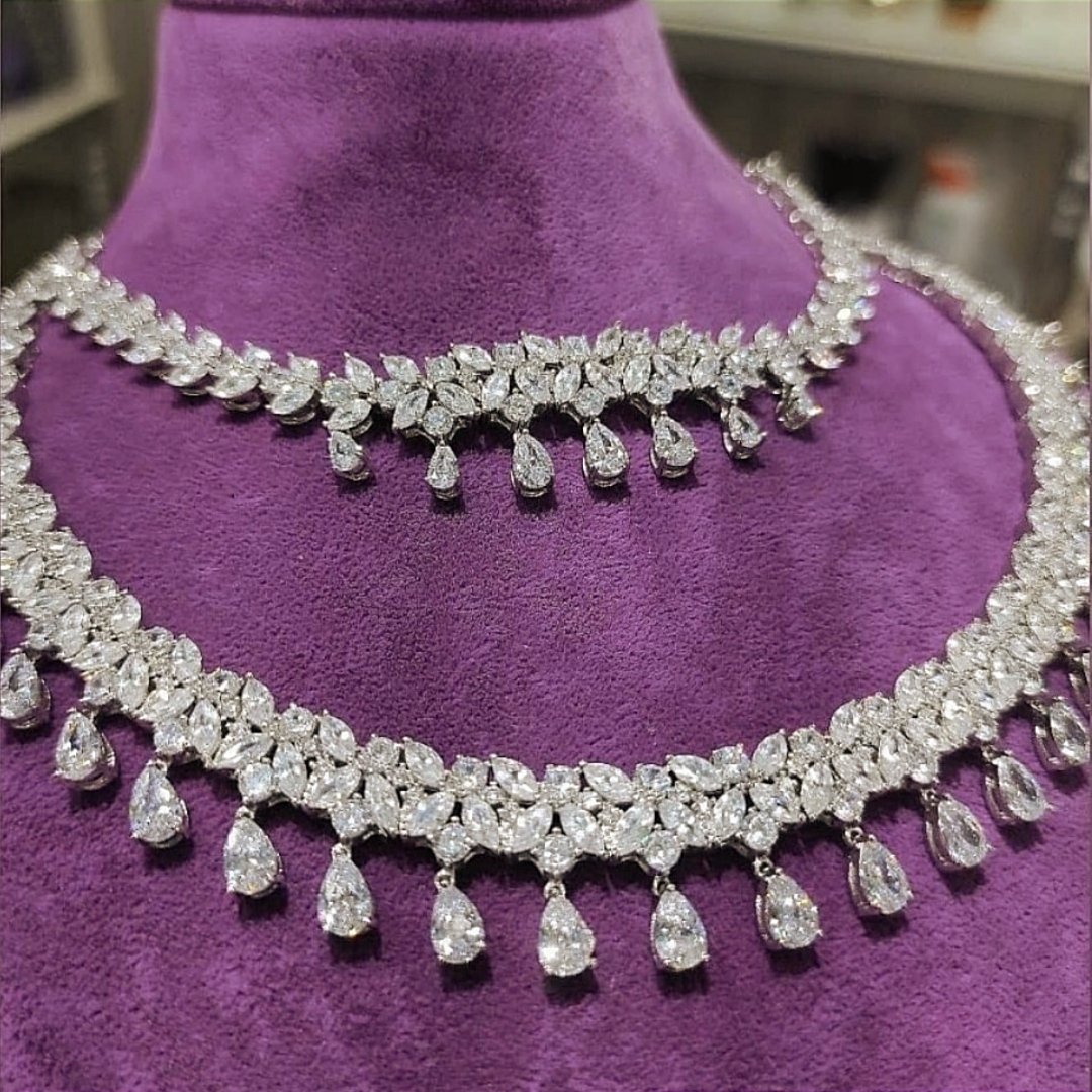 Mozanit ve Swarovski Taşlı, Altın Kaplamalı İthal Gümüş Kolye