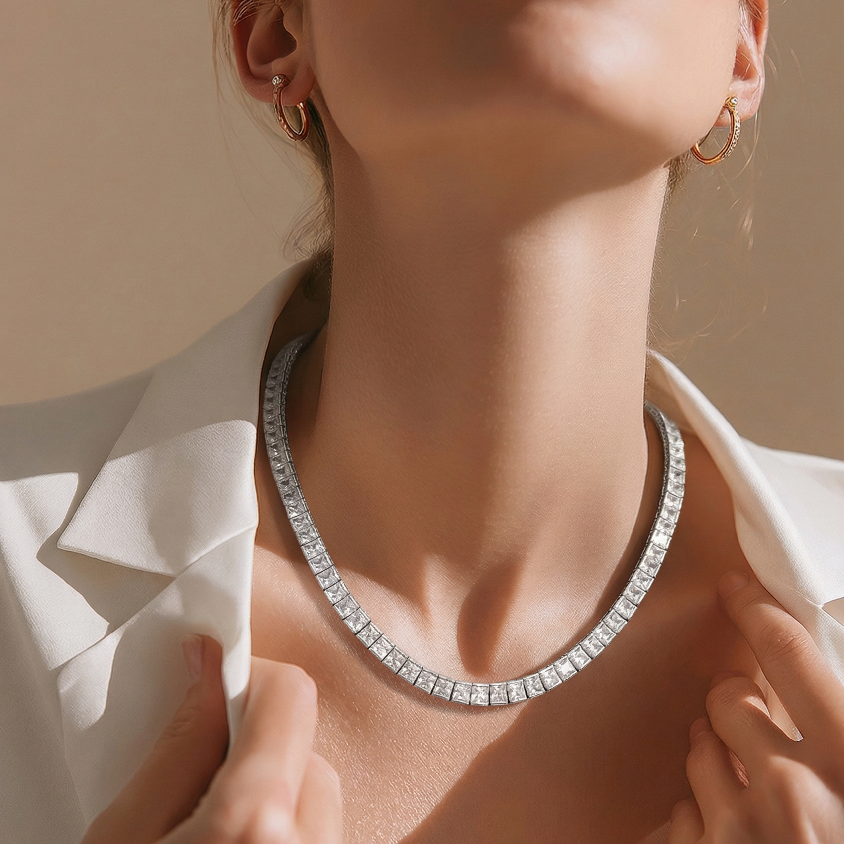 5 mm Swarowski Taşlı  Altın kaplamalı Kare Model Suyolu Gümüş Kolye