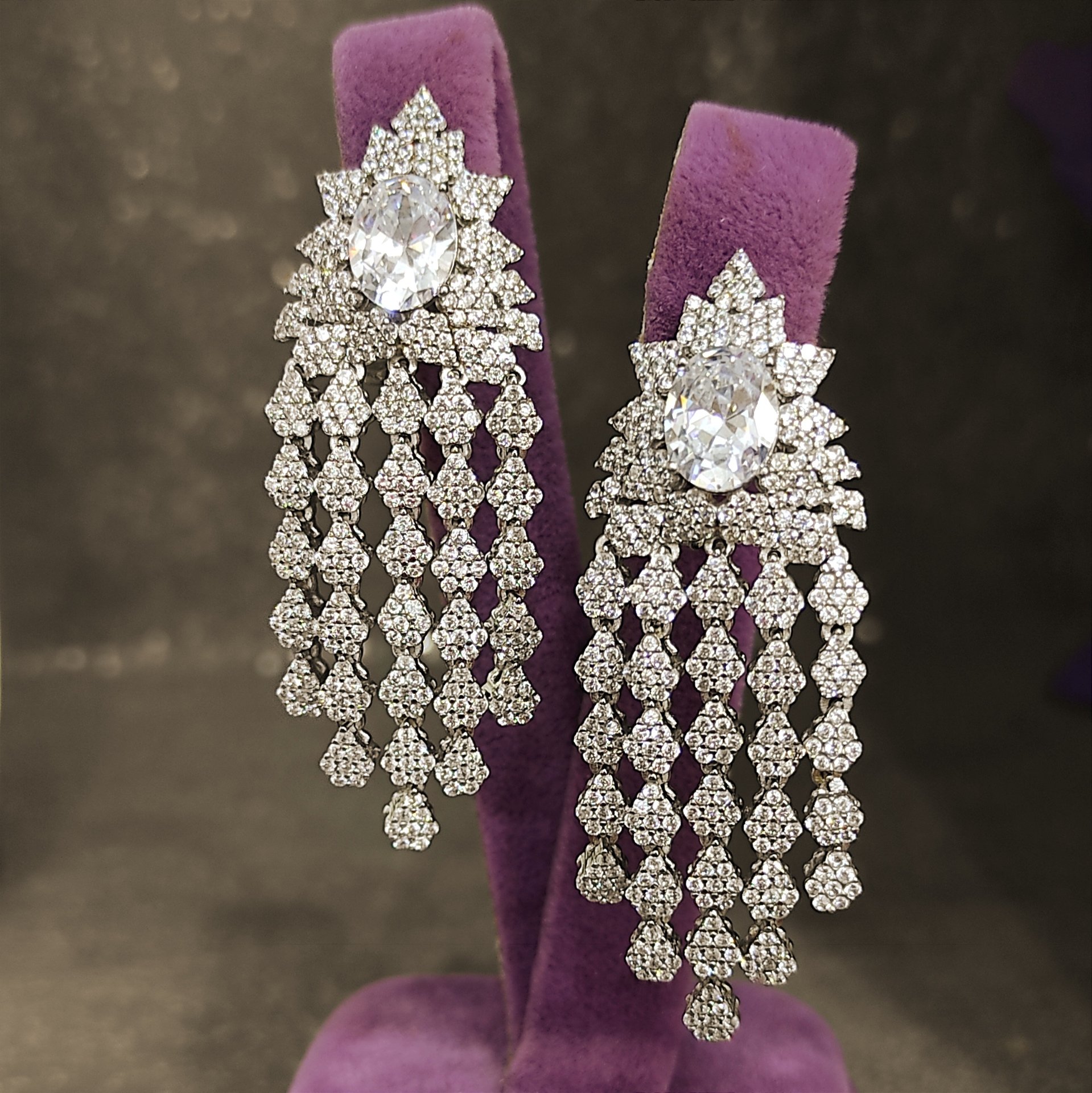 Swarovski  Taşlı İthal Altın Kaplamalı Gümüş Küpe