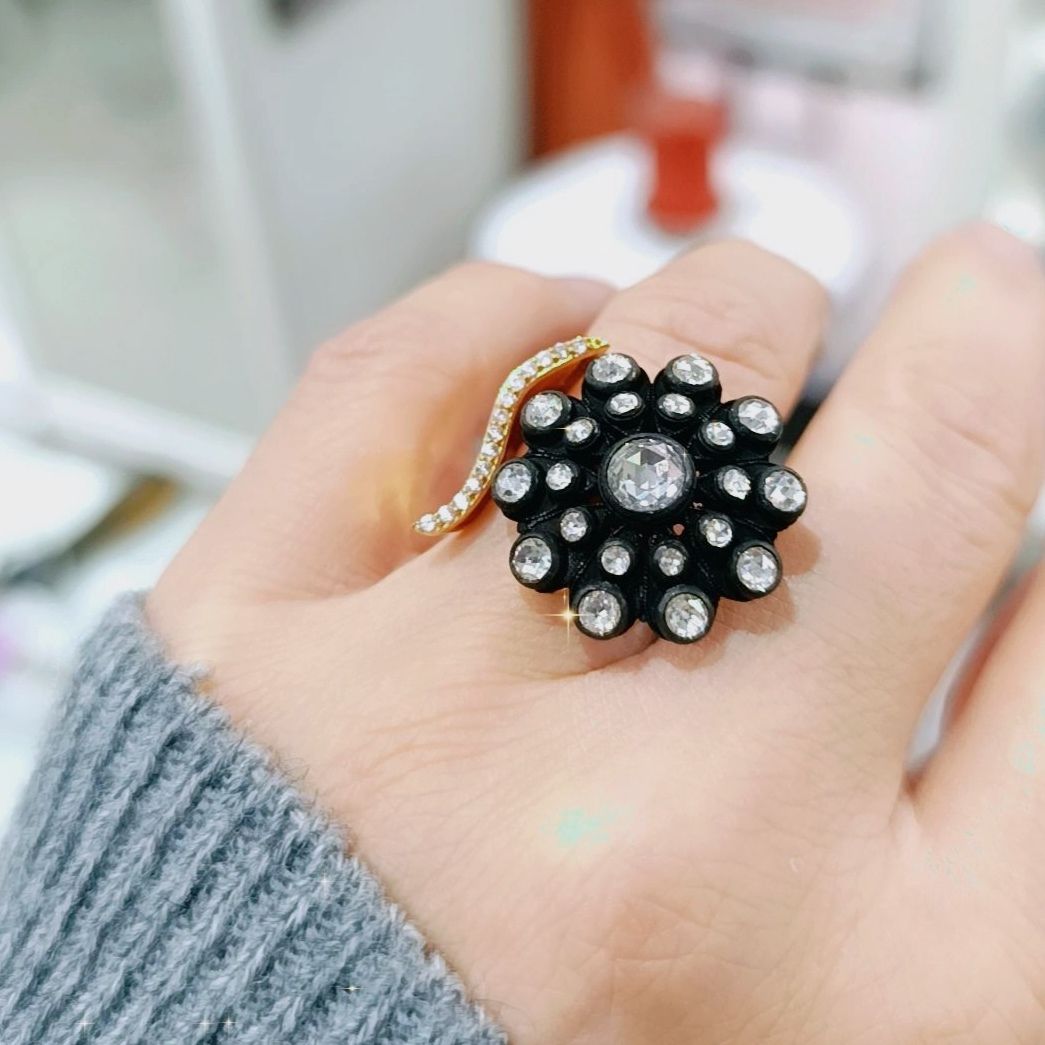 Elmas Montur, Altın Kaplamalı Tasarım Gümüş Yüzük