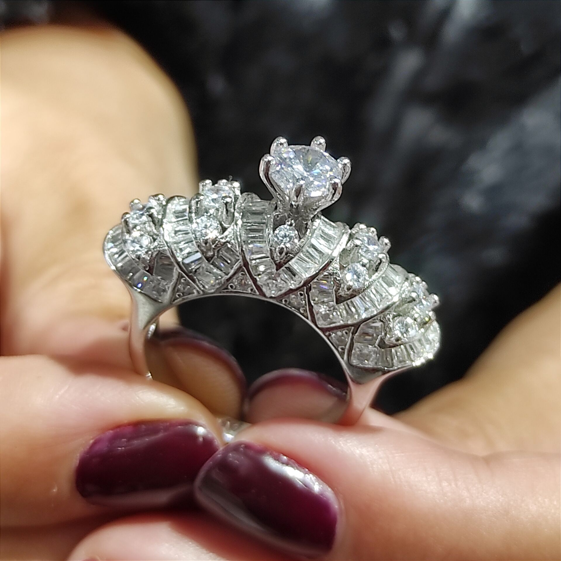 Gümüş üzeri Altın Kaplamalı Swarovski Taşlı Yüzük