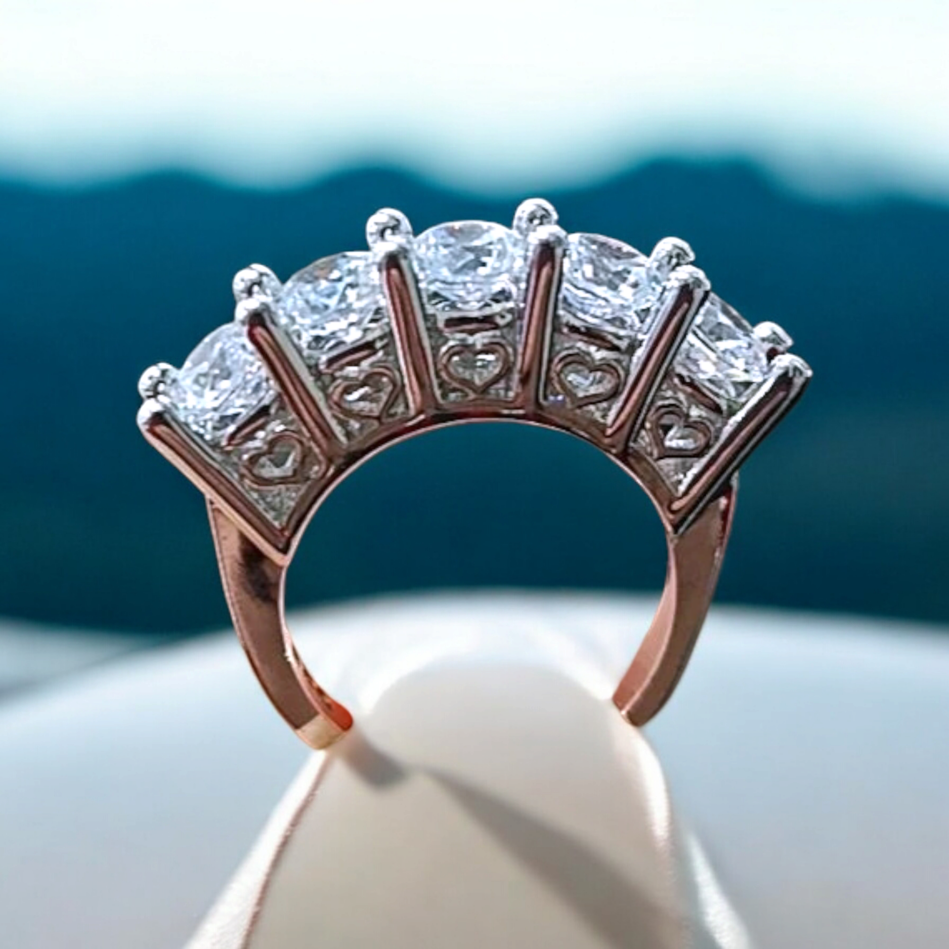 Swarovski Taşlı, Altın Kaplamalı 5 Taş Gümüş Yüzük