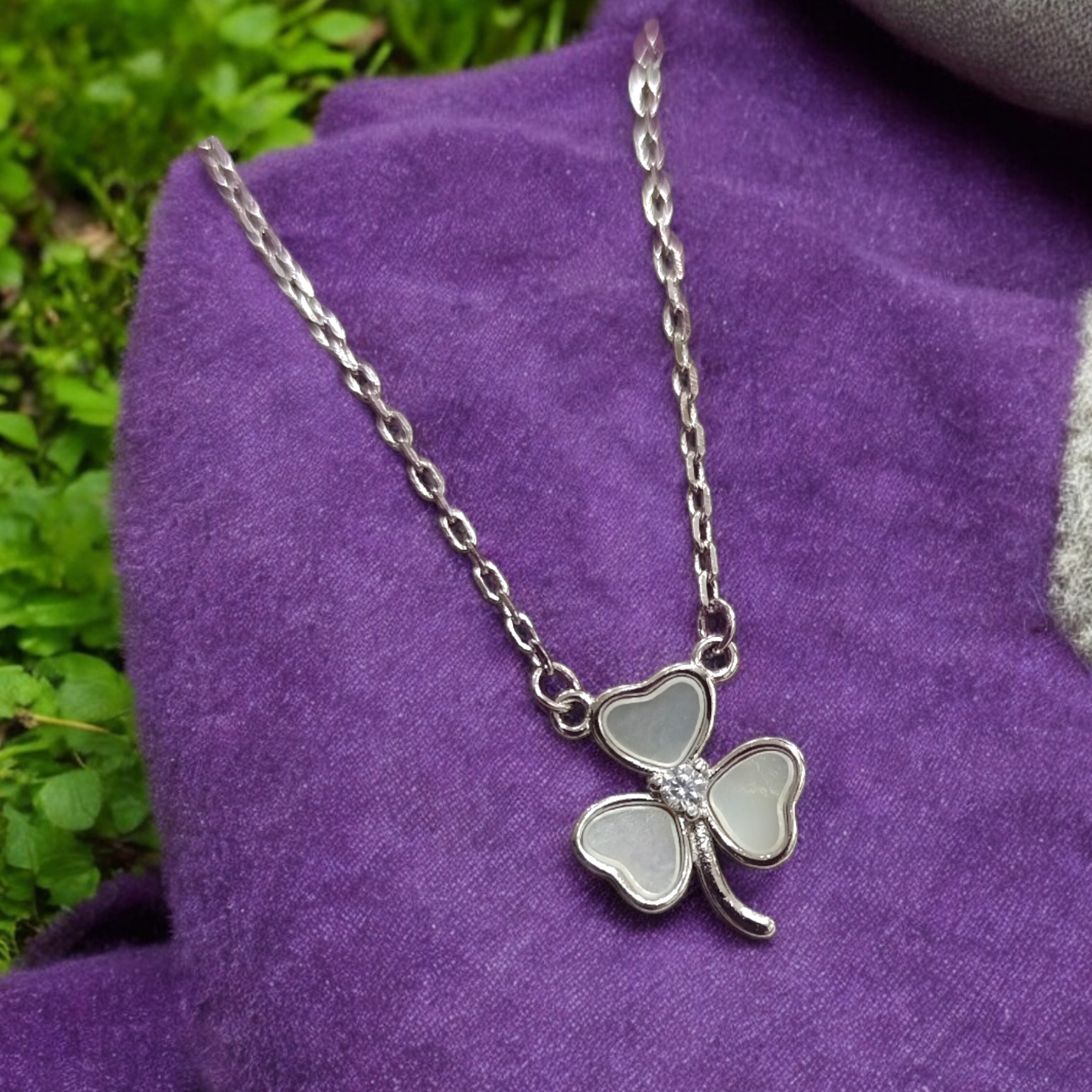 Kalpli Yonca Model Altın Rodajlı Gümüş Kolye