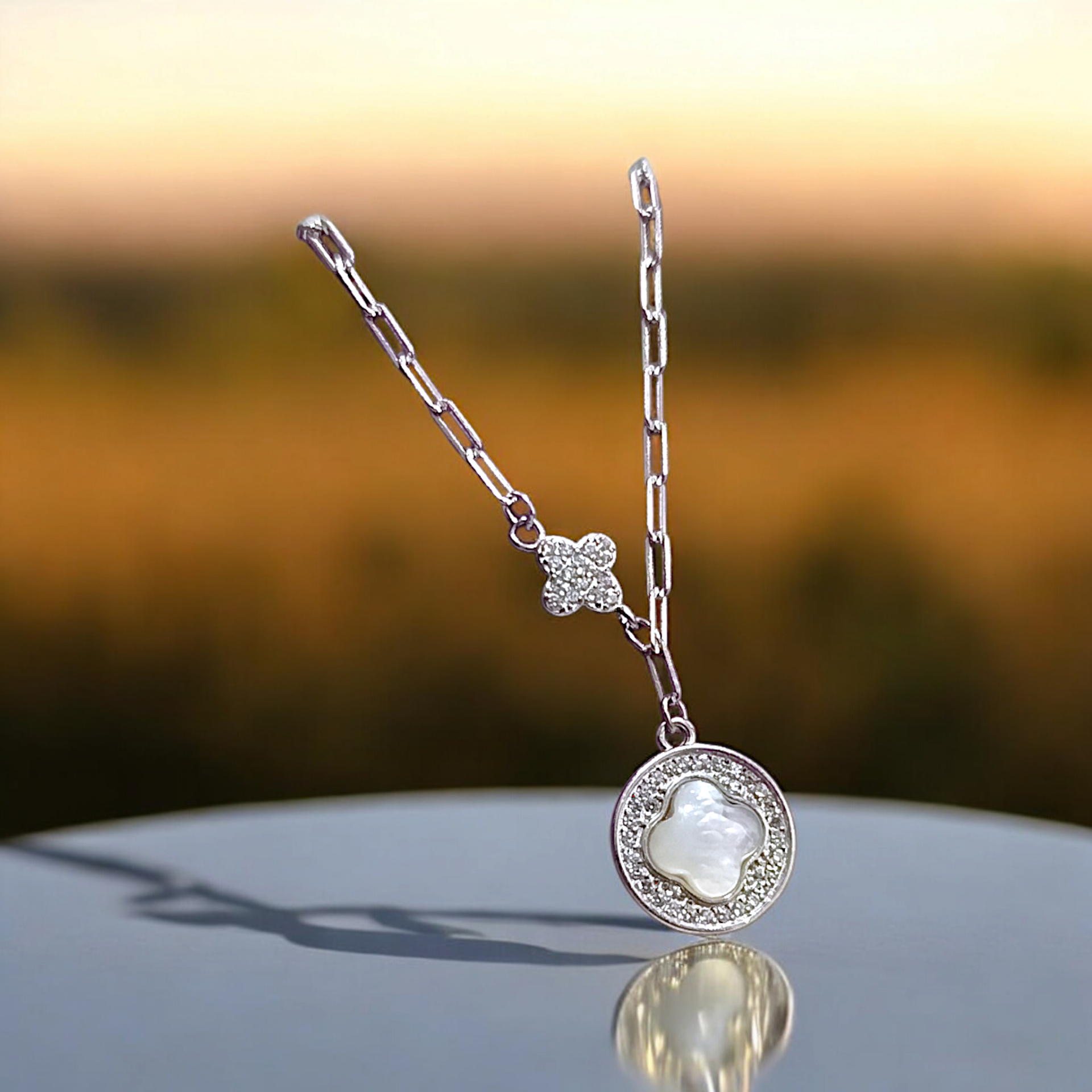 Van clife Altın Rodajlı Sedef li Gümüş Kolye