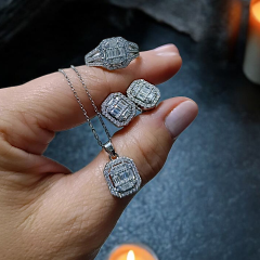 Pırlanta Kesim, Bagety Taşlı Altın Kaplamalı Gümüş Set