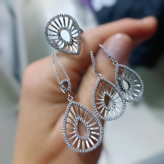 Swarovski Taşlı, Altın Kaplamalı İthal Gümüş Set