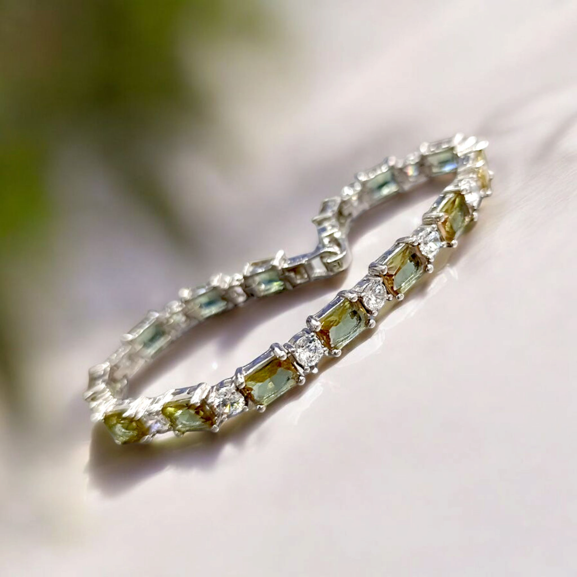 Zultanite Taşlı Altın Rodajlı Gümüş Bileklik