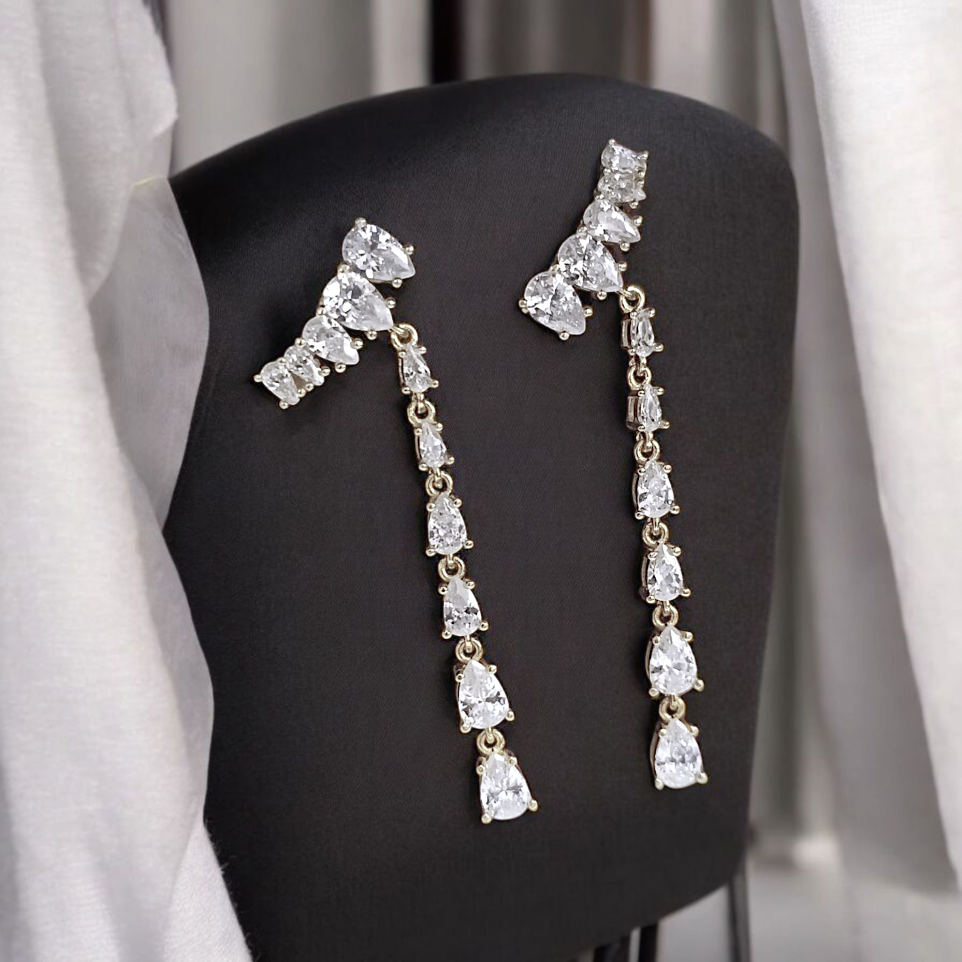 Swarovski Taşlı Altın Rodajlı Damla Gümüş Küpe