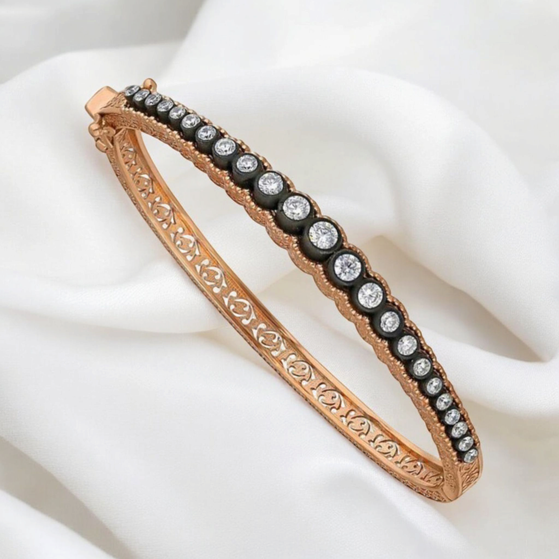 Elmas Monturlu, Altın kaplamalı Gümüş Tasarım Bilezik