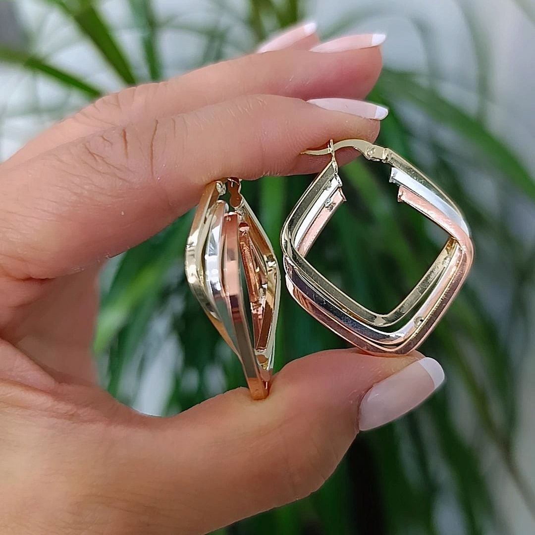 3 Renkli Altın Kaplamalı Kare Gümüş Küpe ( 3.5 cap)