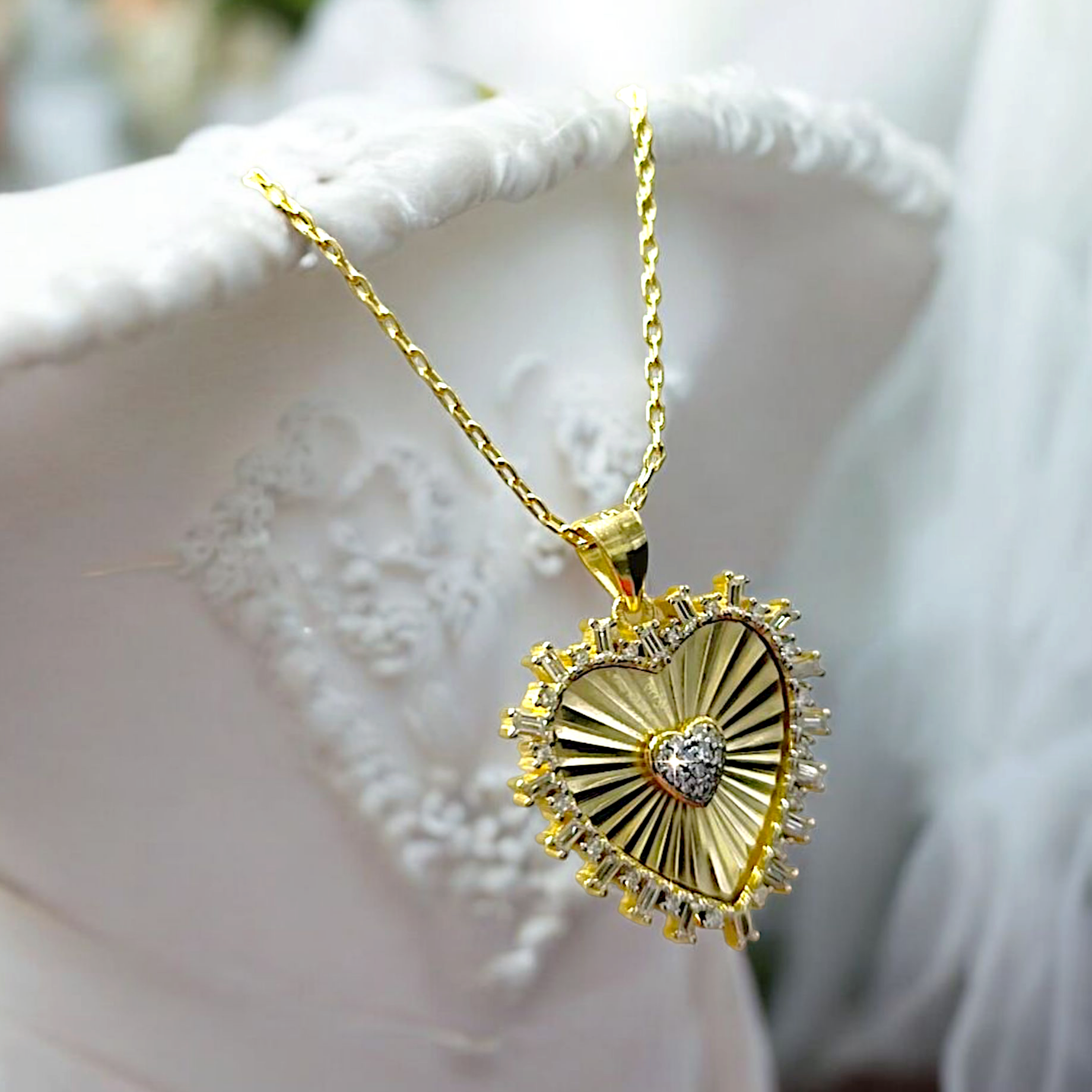 Kalp Model Altın kaplamalı İthal Gümüş Kolye