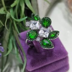 Yeşil Zirkonyum Taşlı Tasarım Gümüş Yüzük