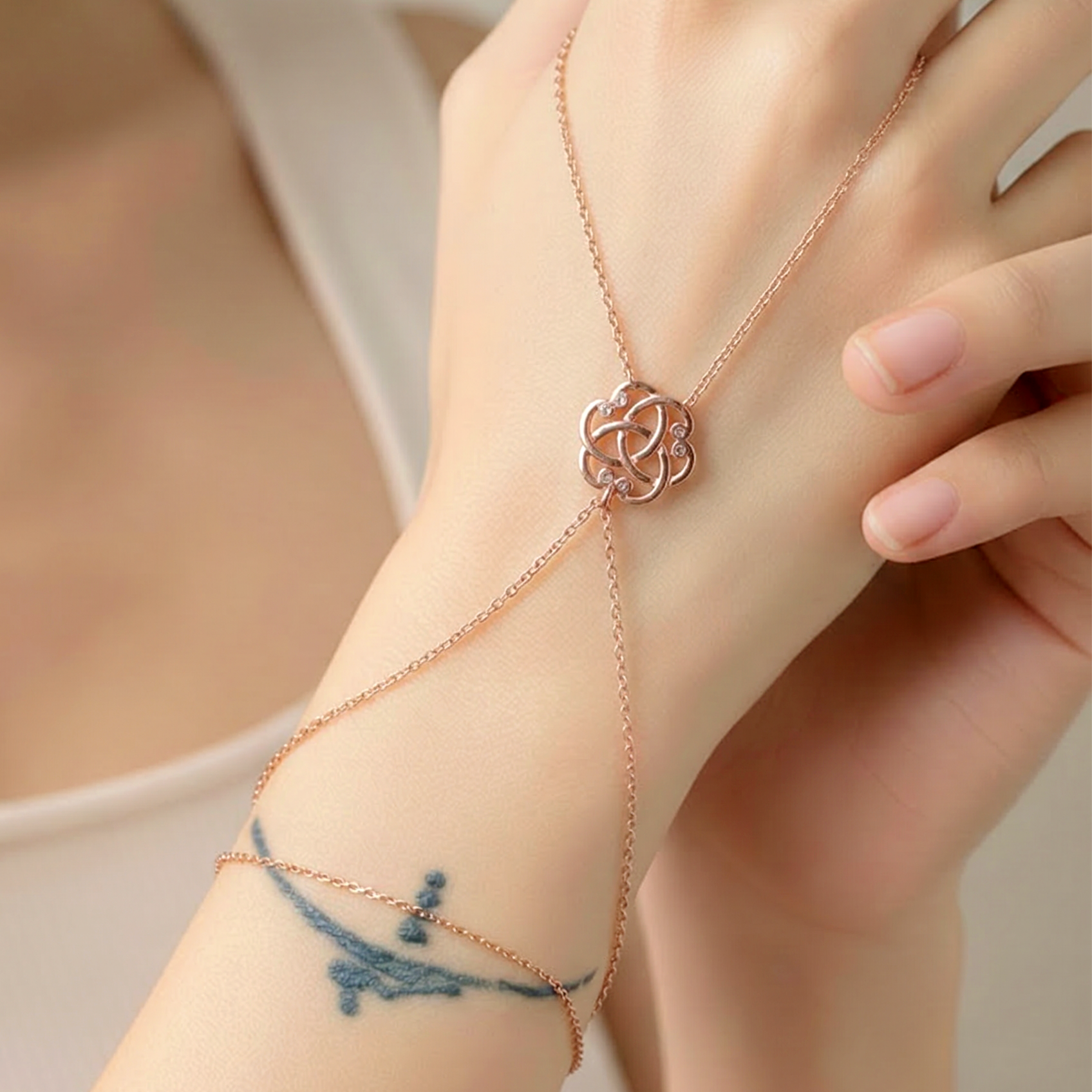 Vav model Rose Altın kaplamalı Gümüş Şahmeran